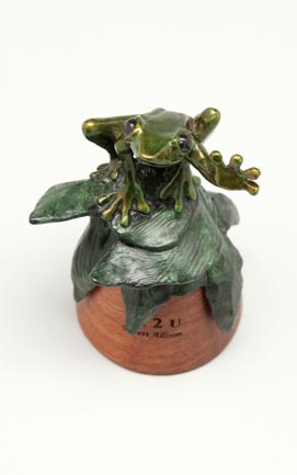 Hi 2 U<br />5"L&nbsp;X 3.5"W&nbsp;X 3"H&nbsp; <br />Edition of 50